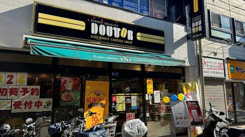 ドトールは売上高がコロナ前を超えたが、客数についてはコロナ前には届かない（記者撮影）